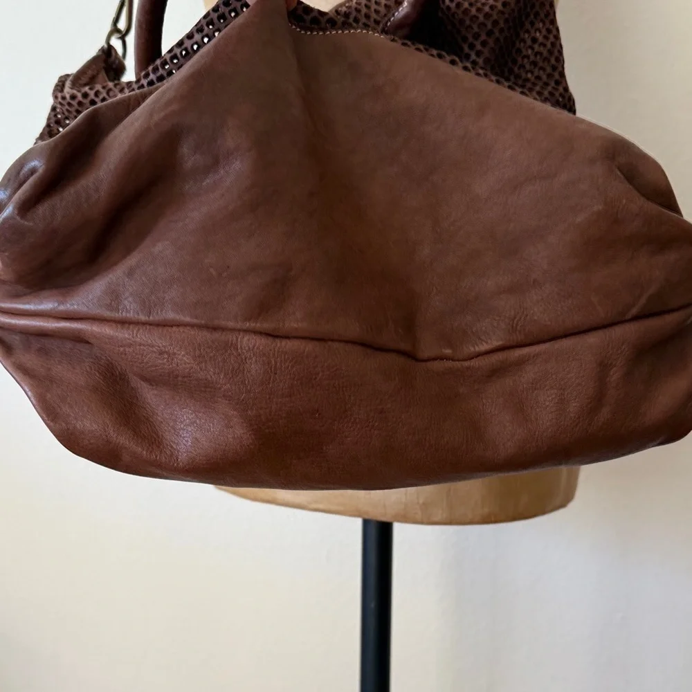 Sundance leather mesh